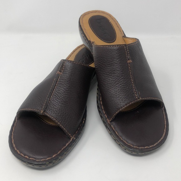 b.o.c. Women’s 8 dk brown leather sandals